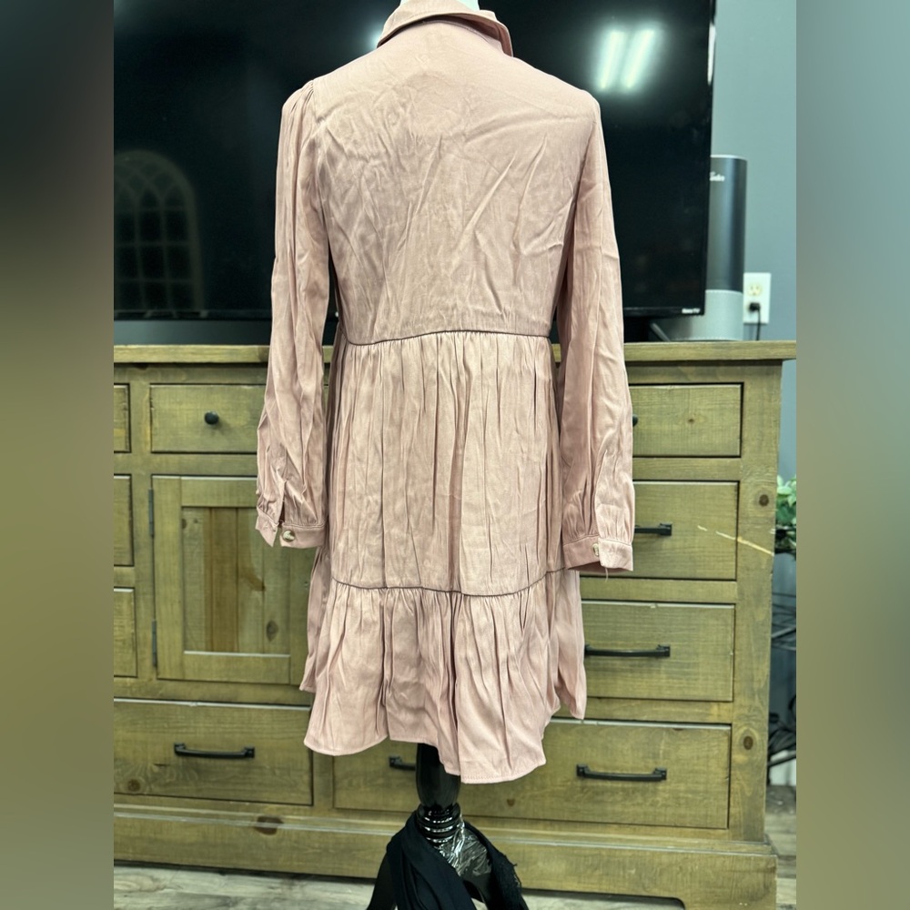 Women’s Pink Available Anthropologie Brand Size Medium Dress MSRP‎ $98 - Picture 3 of 5